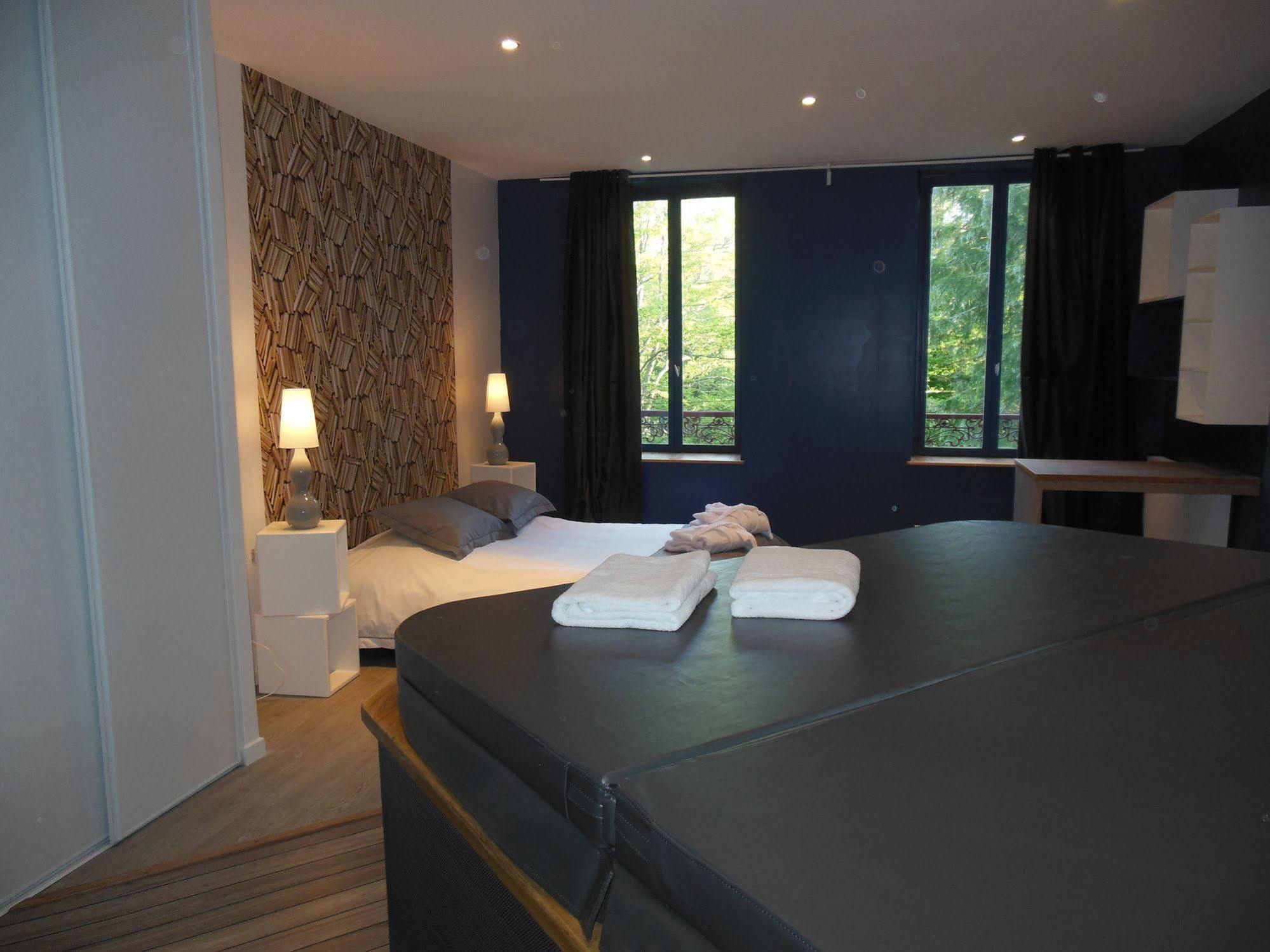 Hotel La Font Vineuse & Spa Saint-Pierre-d'Argencon Экстерьер фото